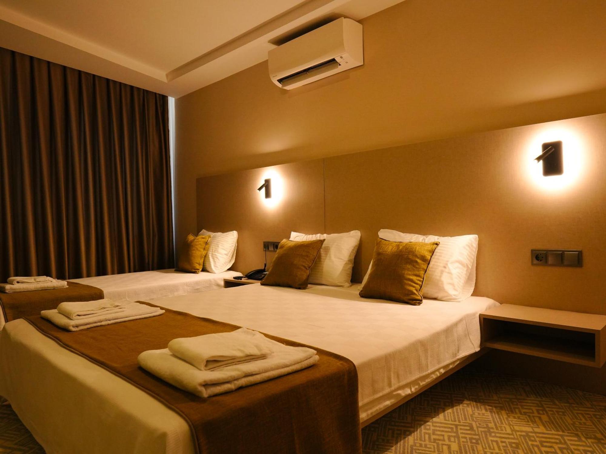 Bonnie City Hotel 안탈리아 외부 사진